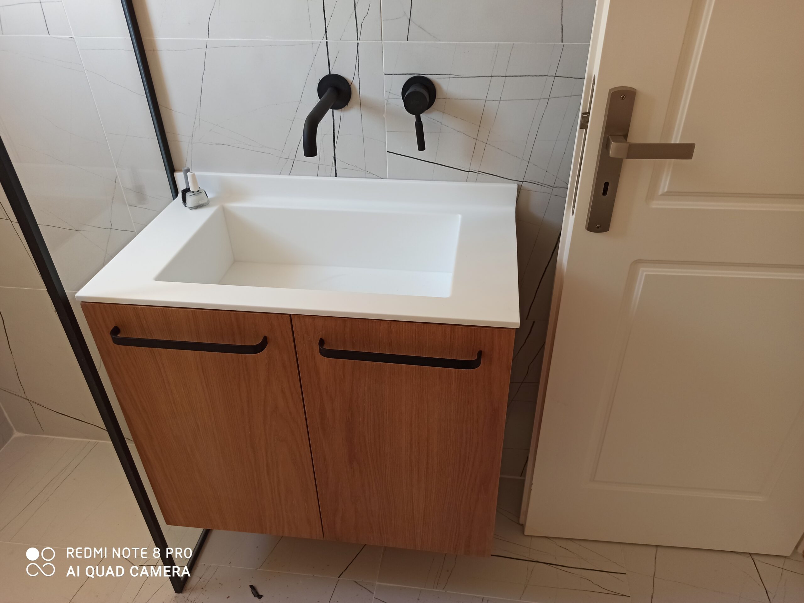 bathroom furniture modern Δημητροκάλης έπιπλα ξυλουργικές εργασίες